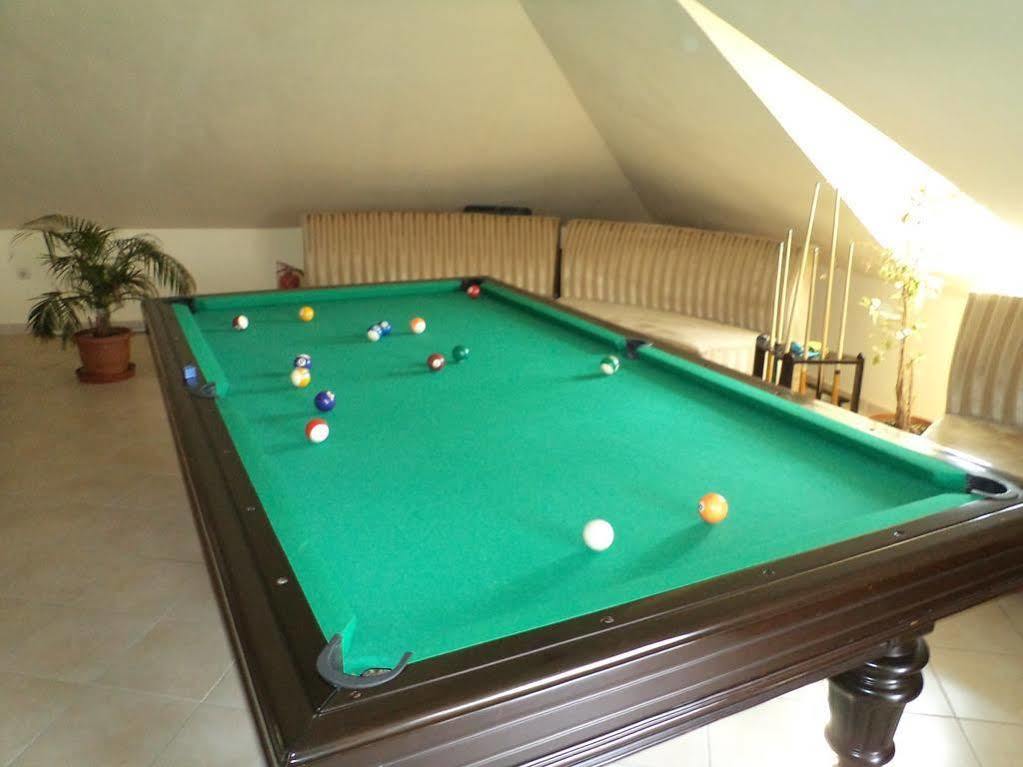 Marine House Boutique Hotel Адалар Екстериор снимка